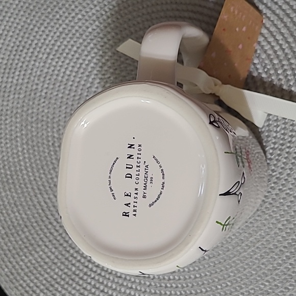 🌷♥️🪻Rae Dunn Mug - Picture 4 of 4